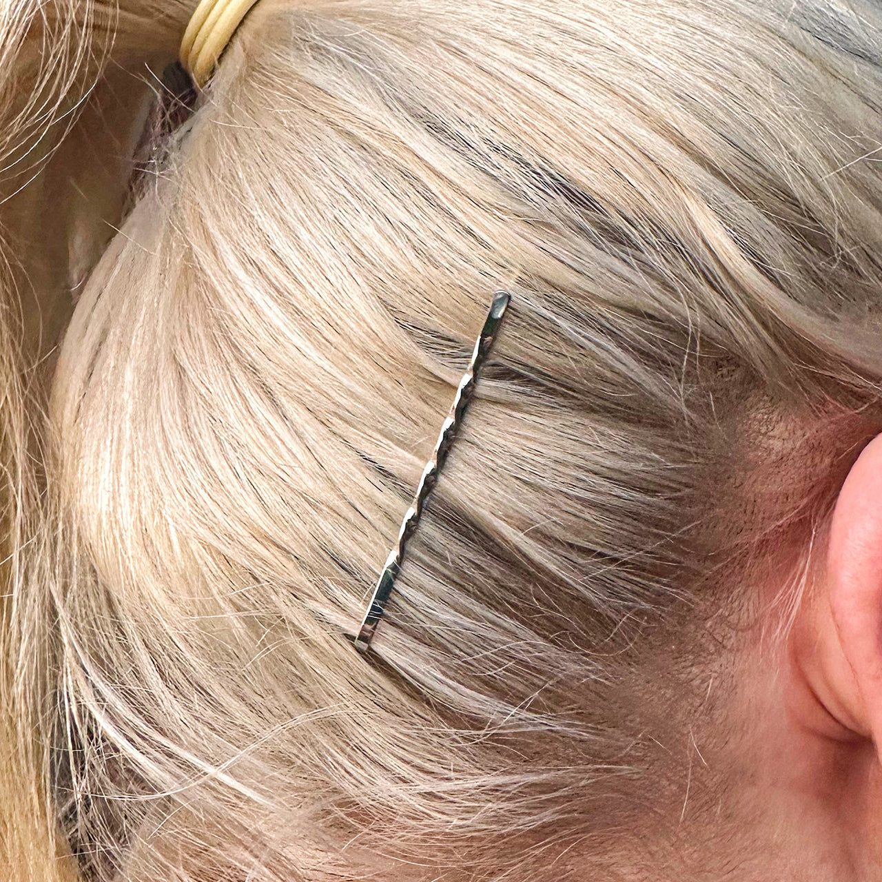 Bobby Pins gedreht (24 Stück | 5cm | beige, gold, roségold, silber) für ultimativen Halt